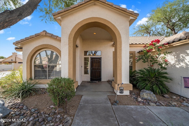 view of doorway to property