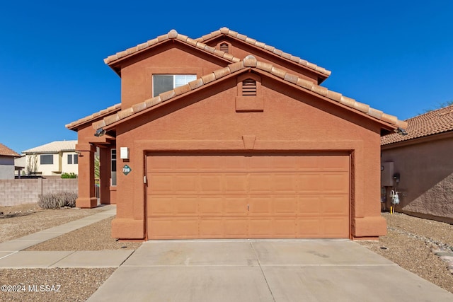 view of front of house featuring a garage