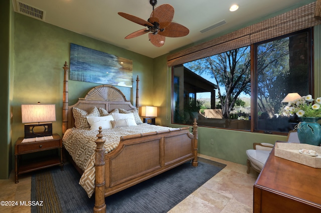 bedroom featuring ceiling fan