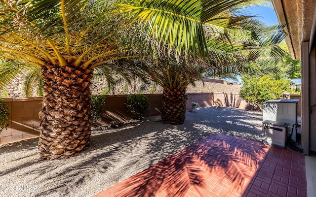 5860 S Painted Canyon Dr, Green Valley, AZ 85622 - fenced backyard with a patio area