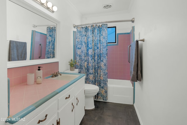 full bathroom featuring shower / bathtub combination with curtain, vanity, tasteful backsplash, toilet, and ornamental molding