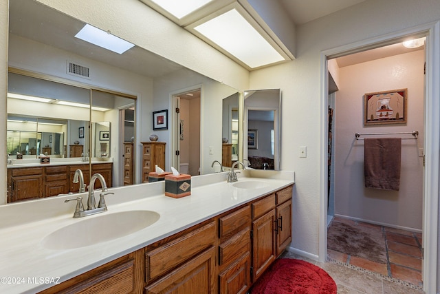 bathroom with vanity