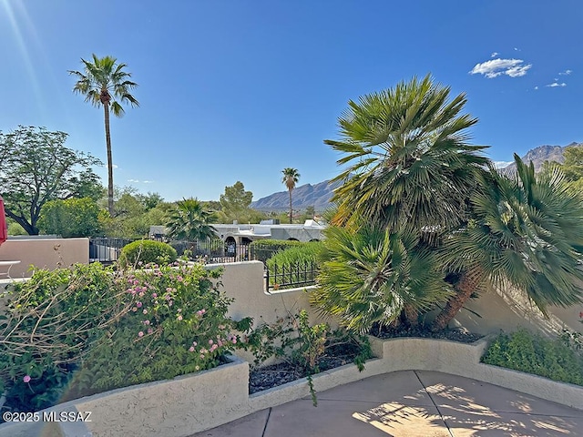 8034 E Shadow Ln, Tucson, AZ 85750 - view of side of property featuring a mountain view
