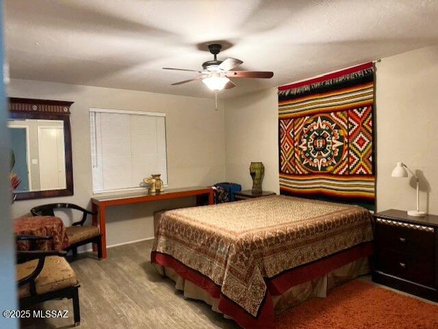 611 S Los Opalos, Green Valley, AZ 85614 - bedroom with a ceiling fan