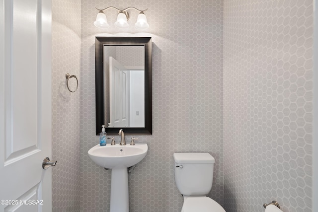 60241 E Arroyo Grande Dr, Oracle, AZ 85623 - bathroom with toilet