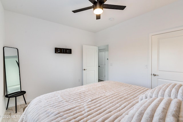 bedroom featuring a ceiling fan