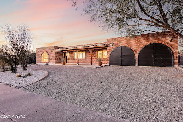 view of front facade featuring a garage