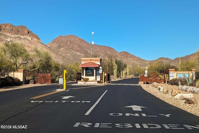 view of street featuring a mountain view