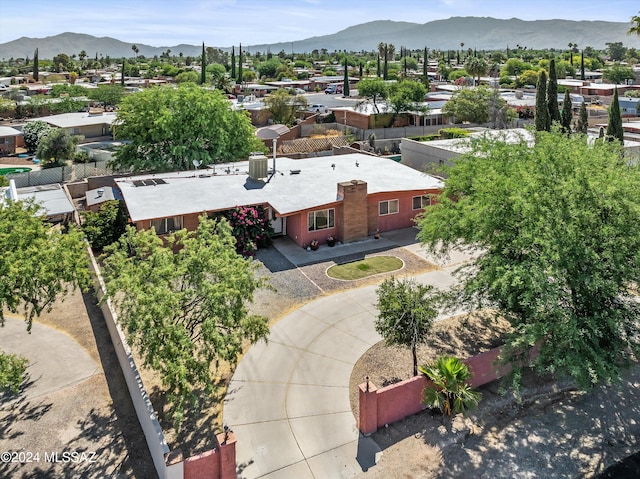 bird's eye view featuring a mountain view