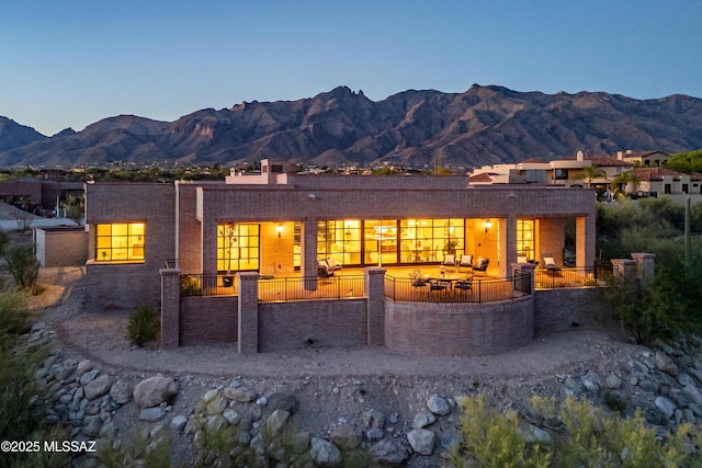 5200 N Camino Antonio, Tucson, AZ 85718 - back of house featuring a mountain view