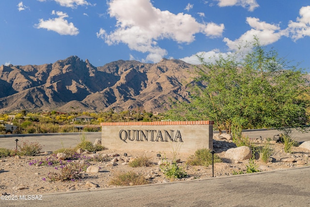 5200 N Camino Antonio, Tucson, AZ 85718 - community sign with a mountain view