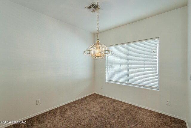 unfurnished room with light carpet and ceiling fan