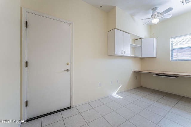 washroom with ceiling fan