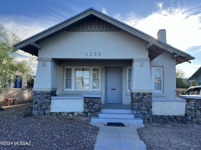 view of front of property