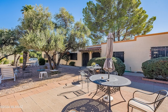 view of patio with outdoor dining space