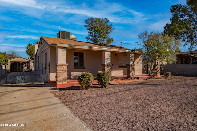 view of front of house