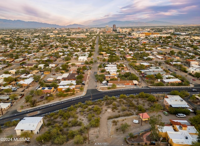 Listing photo 3 for 106 N Bella Vista Dr, Tucson AZ 85745