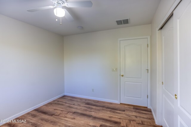 full bathroom with tub / shower combination, toilet, and vanity