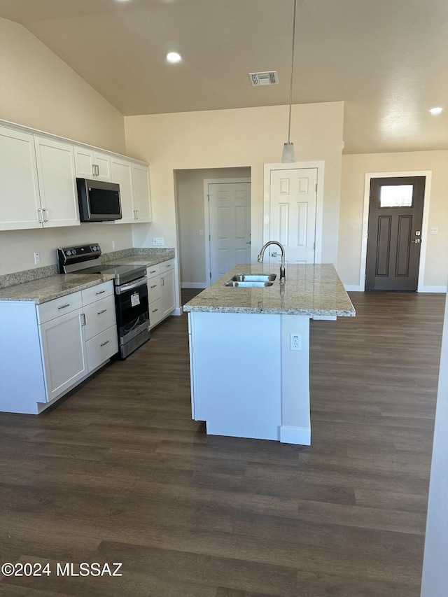 kitchen featuring stainless steel appliances, a kitchen island with sink, sink, decorative light fixtures, and white cabinets