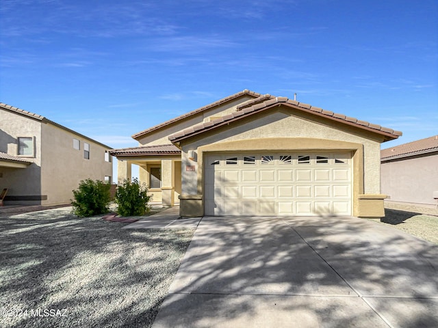 view of front facade with a garage