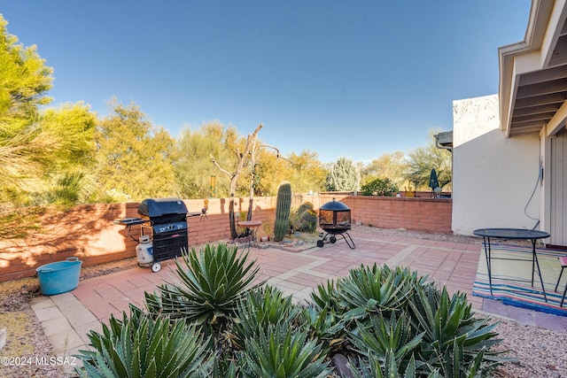 view of patio featuring grilling area