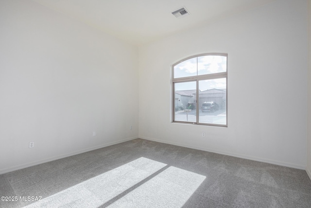 unfurnished room with carpet