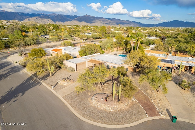 bird's eye view featuring a mountain view