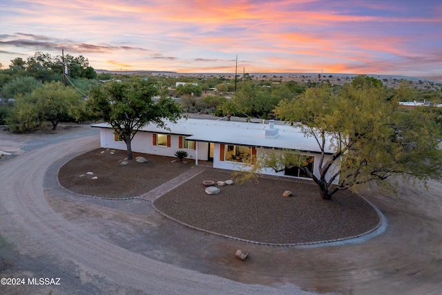 view of aerial view at dusk