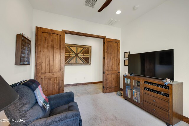 dining space featuring ceiling fan