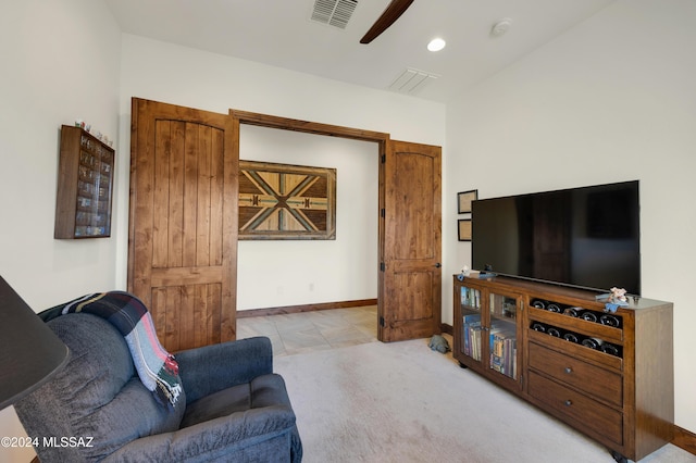 36513 S Cactus Ln, Tucson, AZ 85739 - living room featuring a ceiling fan, visible vents, and baseboards