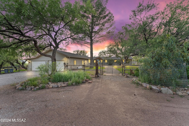 view of front of property