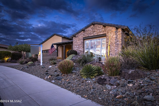 view of front facade featuring a garage