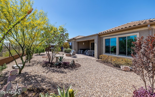 view of yard featuring a patio