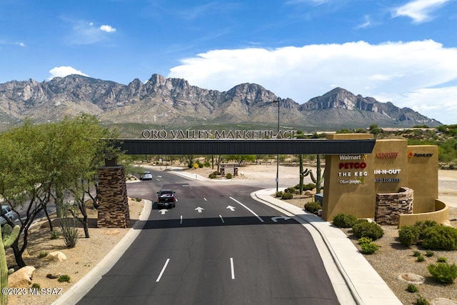 property view of mountains