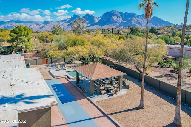 bird's eye view featuring a mountain view