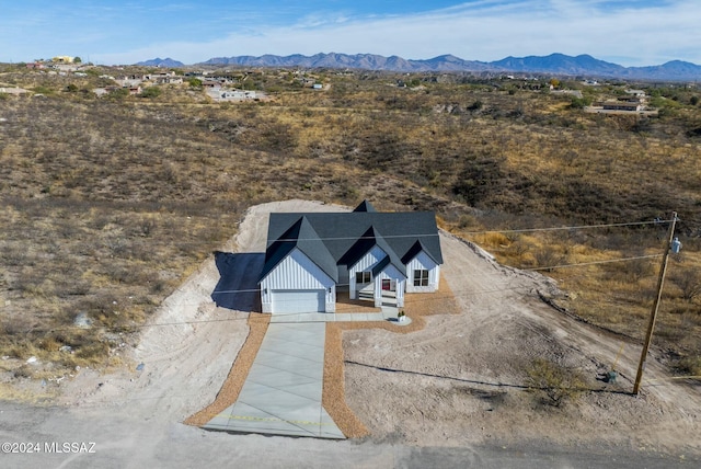 bird's eye view featuring a mountain view