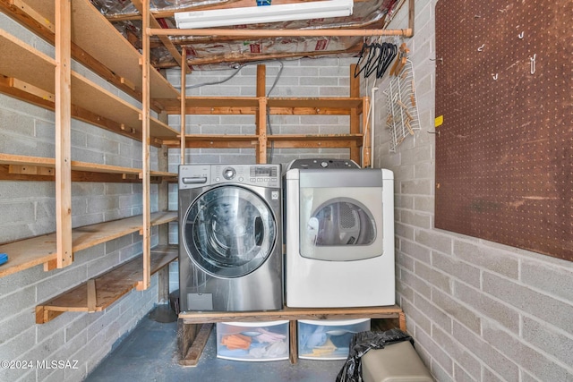 laundry room featuring washer and dryer