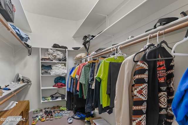 view of spacious closet