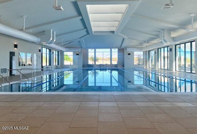 2435 E Mayview Dr, Green Valley, AZ 85614 - view of indoor pool