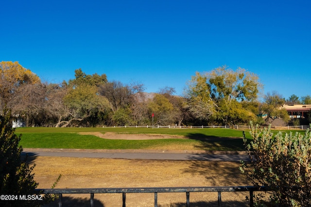 view of home's community featuring a yard