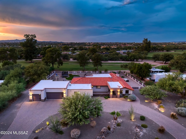 view of aerial view at dusk