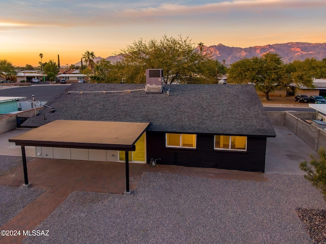 view of front facade featuring a mountain view