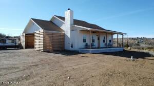 16911 S Joshua Tree Rd, Mayer, AZ 86333 - back of property featuring a chimney