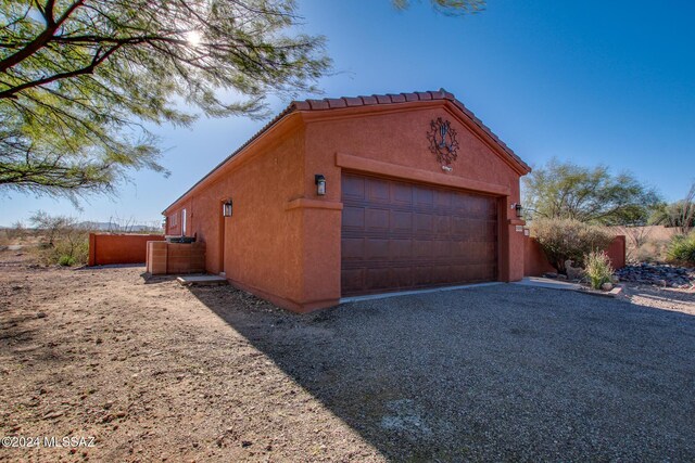 14286 E Lazy Jake Ln, Vail, AZ 85641 - view of garage