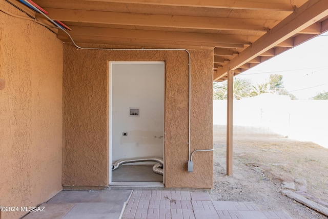 Tucson, AZ 85756 - property entrance with stucco siding