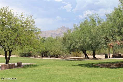 view of community featuring a yard and a mountain view