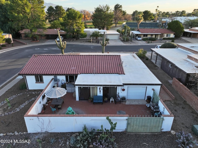 view of aerial view at dusk