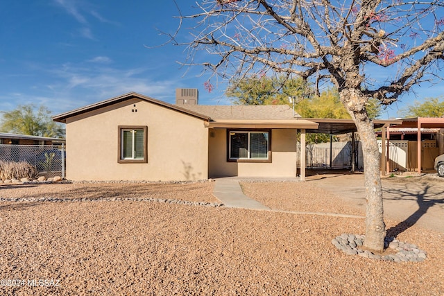 view of front of property