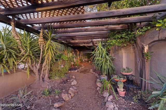 view of yard with a pergola