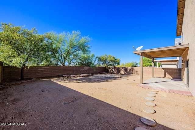 view of yard with a patio area